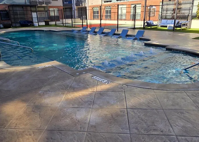 Downtown Dallas 2Bd Free Parking