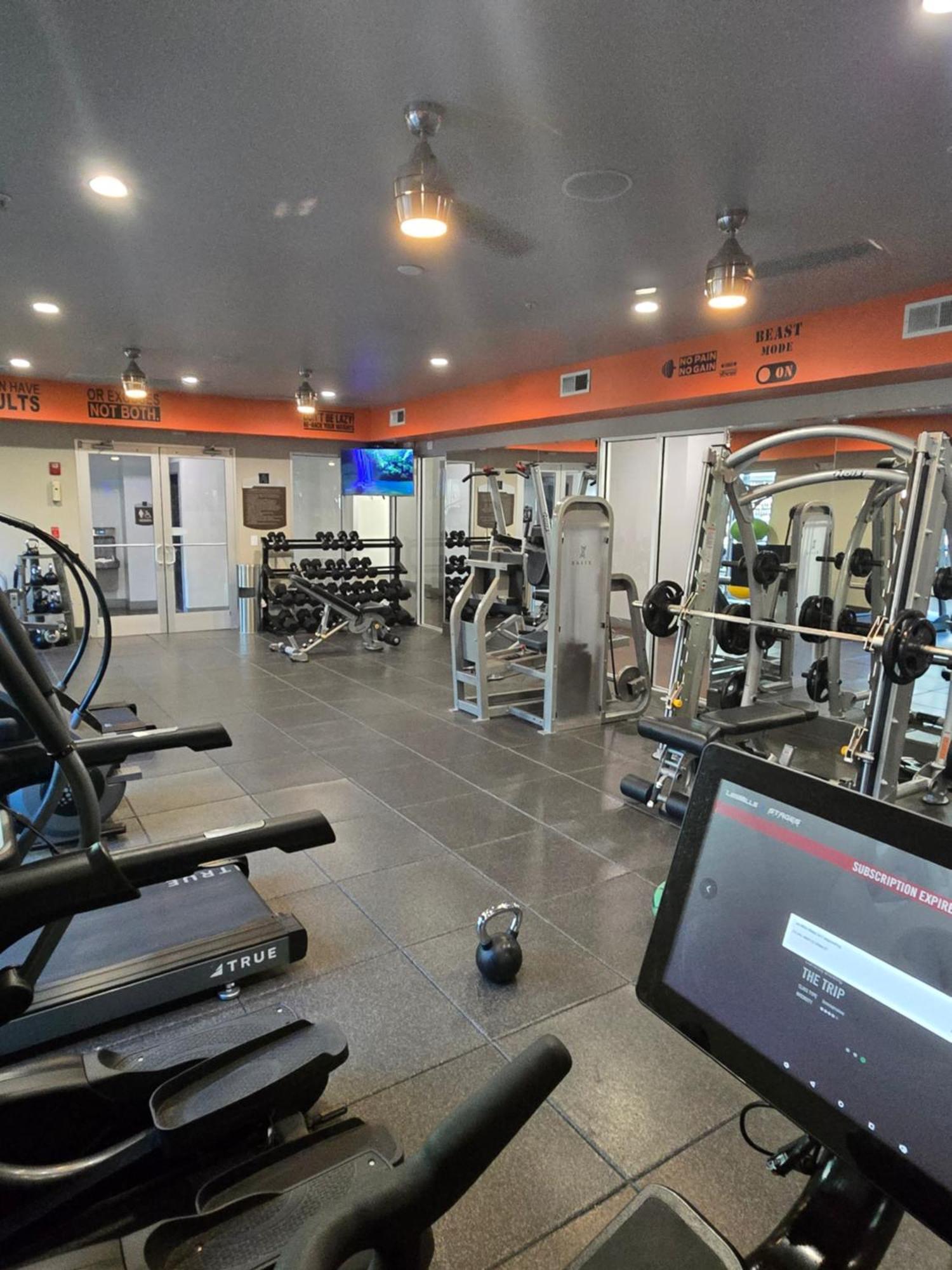 Downtown 2bd Free Parking Appartement